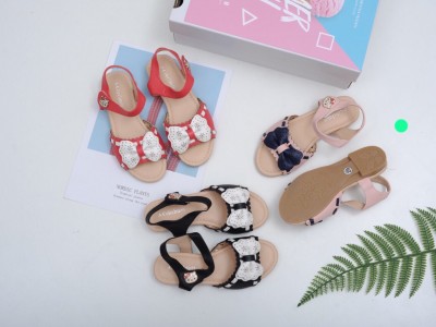 Công ty sản xuất và cung cấp dép tại các tỉnh miền tây