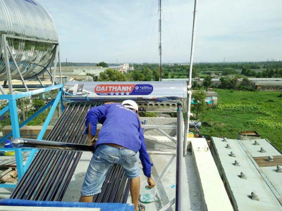 Sửa máy nước nóng năng lượng mặt trời tại Quận Thủ Đức Tphcm