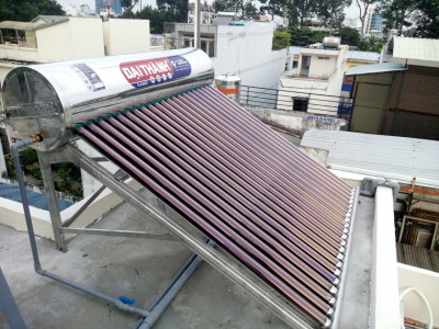 Thi công máy nước nóng năng lượng giá rẽ uy tín tại Tphcm