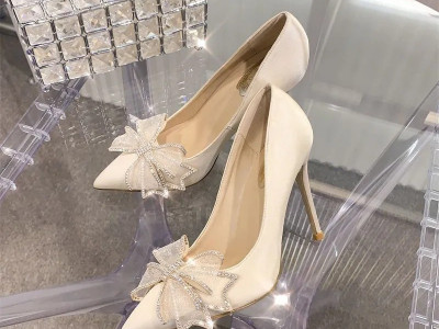 Công ty sản xuất và phân phối sỉ giày cưới các loại tại TPHCM