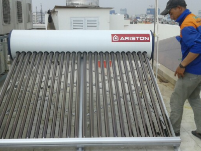 Chuyên nhận sửa máy nước nóng năng lượng mặt trời tại quận 11 TPHCM