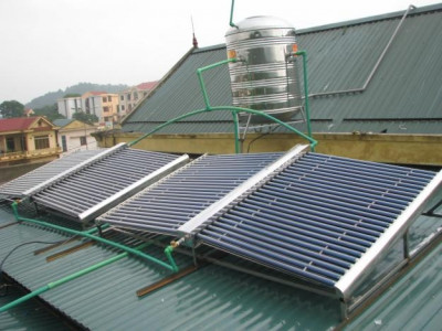 Thợ sửa chữa máy nước nóng năng lượng giá rẽ uy tín ở tại TPHCM