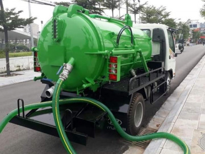 Công ty hút hầm cầu ở tại Long An hút thông nạo vét chuyên nghiệp