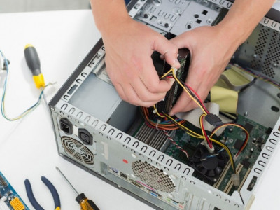 Dịch vụ sửa máy tính tận nơi nhanh giá rẻ tại TpHCM