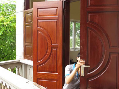 Trung tâm thu mua cửa gỗ cũ tại nhà ở tại TPHCM