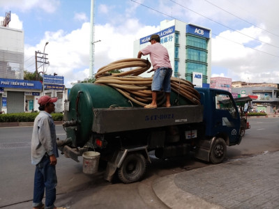 Công ty rút hầm cầu giá rẽ uy tín nhất Tphcm rút nhanh phục vụ có tâm