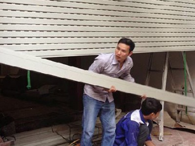 Sửa cửa cuốn Bình Chánh Tphcm, dịch vụ cửa cuốn trọn gói giá rẻ TPHCM