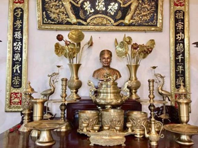 Chuyên mua bán tủ thờ và lư đồng tại quận Bình Thạnh