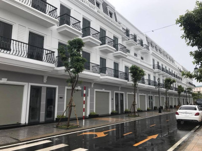 Lắp đặt thi công sửa chữa cửa cuốn nhanh chóng khẩn cấp tại Thủ Đức