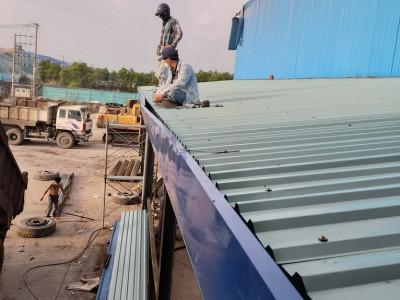 Thi công máng xối, thay tôn khu công nghiệp uy tín giá rẻ nhiều ưu đãi
