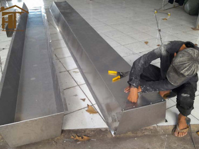 Công ty làm máng xối kho xưởng, báo giá lắp đặt & sửa chữa máng xối