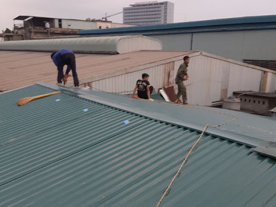 Dịch vụ mái tôn và máng xối tại Đức Hòa, Long An