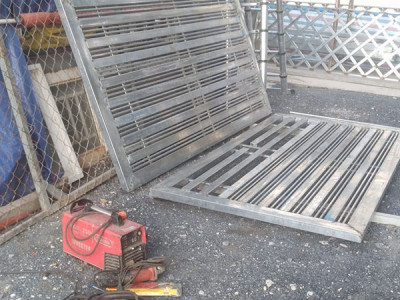 Thuê thợ sửa cửa sắt tại nhà Tphcm nhanh chóng giá rẽ