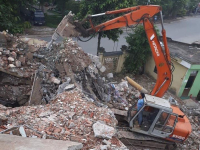 Báo giá dịch vụ đập phá tháo dỡ, đào móng công trình tại Quận 11