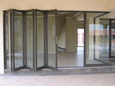 Dịch vụ thi công nhôm kính theo yêu cầu tại Bình Tân