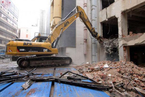 Công ty chuyên đục phá tháo dỡ công trình tại TPHCM