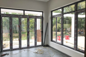 Đơn vị sản xuất, thi công lắp đặt nhôm kính tổng hợp